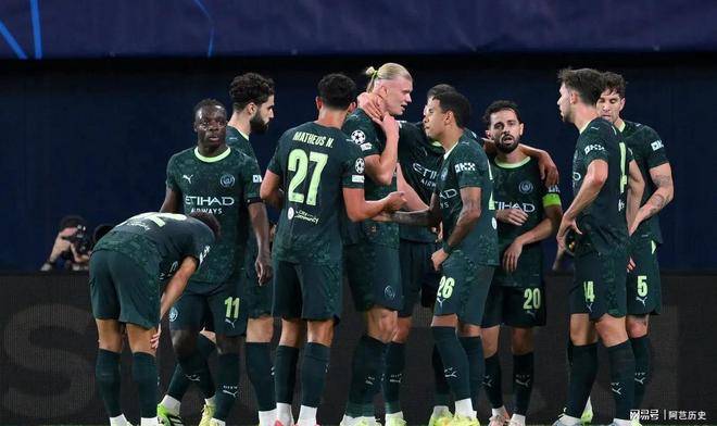 包含欧冠赛前走向成谜,那不勒斯门线救险,引发热议,更衣室氛围转暖的词条 包含欧冠赛前走向成谜,那不勒斯门线救险,引发热议,更衣室氛围转暖的词条