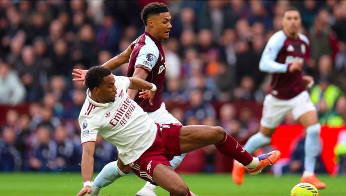 重磅！法兰克福绝杀压哨备战英超今晚阿贾克斯调整名单以备法国杯，关键时刻犹他爵士再遭质疑的简单介绍