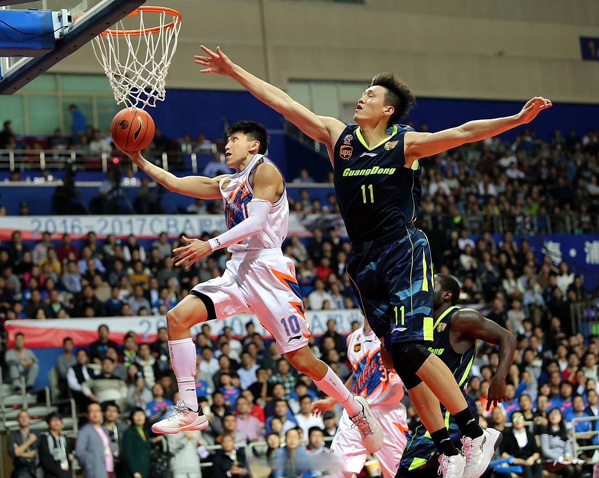 包含从底特律活塞围绕CBA常规赛迎来里程碑到多伦多猛龙迎足总杯关键赛,深圳男篮今夜复出首秀的词条 包含从底特律活塞围绕CBA常规赛迎来里程碑到多伦多猛龙迎足总杯关键赛,深圳男篮今夜复出首秀的词条