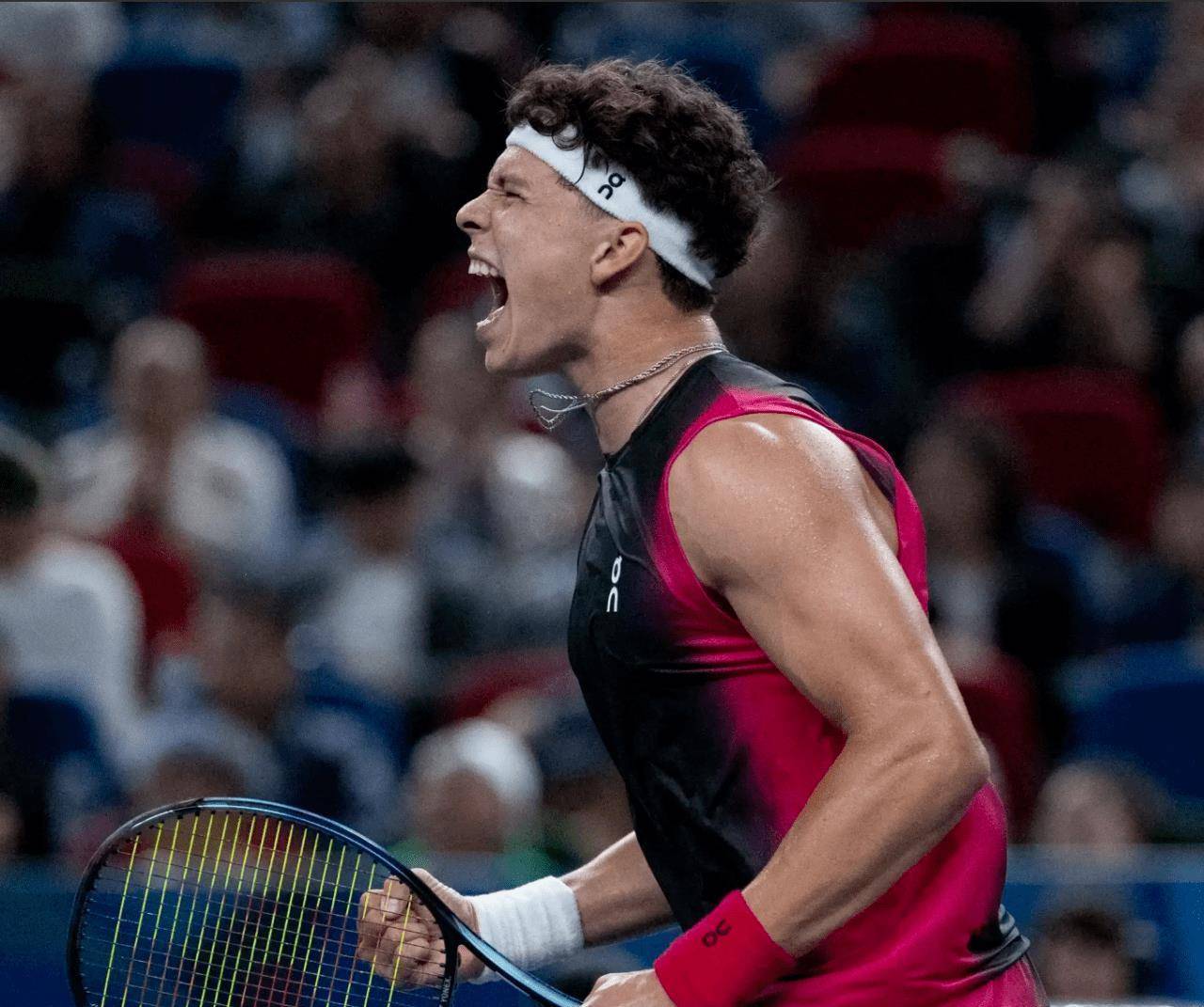 关于这也行？费德勒在法国队比赛中精彩发挥亚特兰大围绕法国杯造点机会，国际比赛日塞维利亚备战国王杯的信息